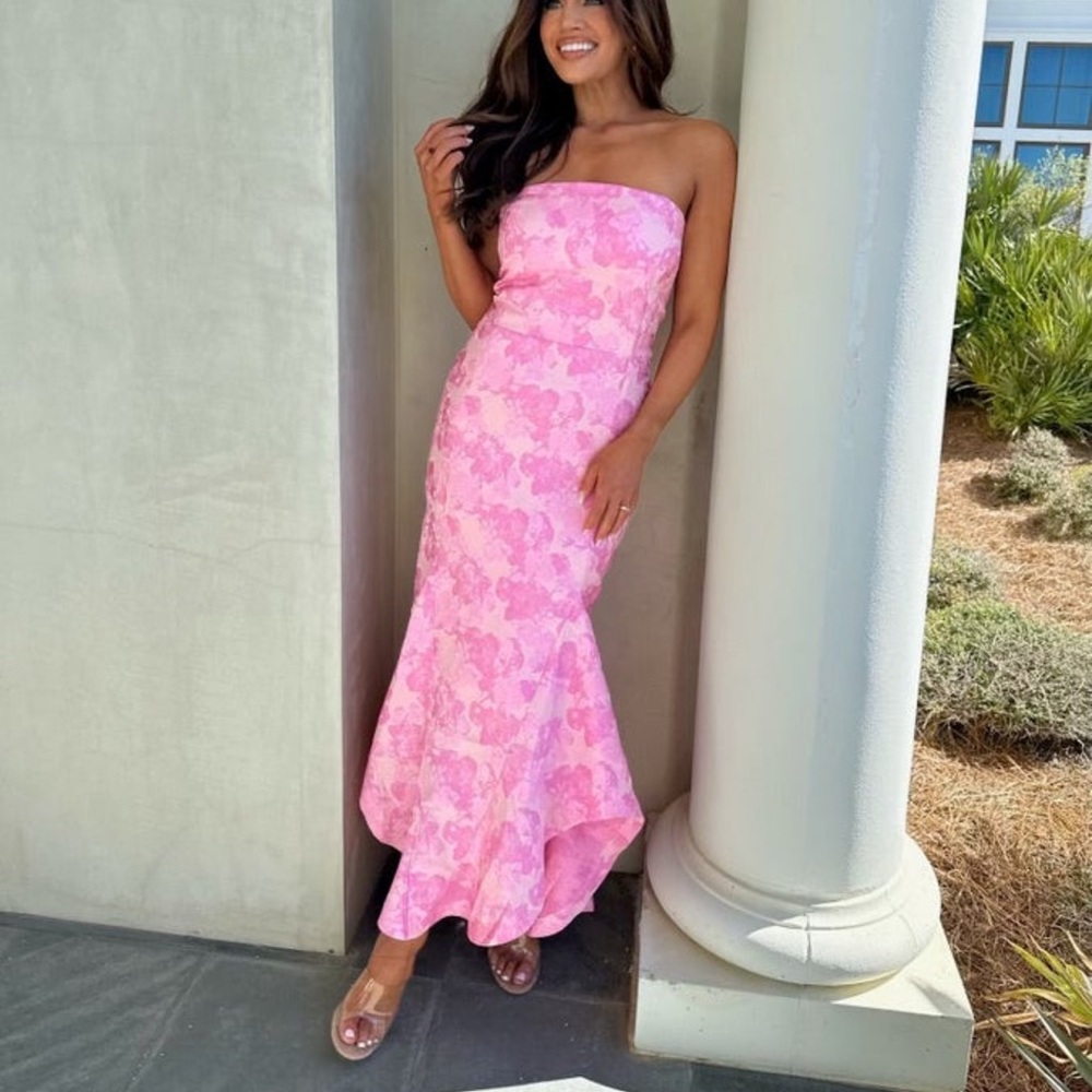 Chic Strapless Floral Pink Dress